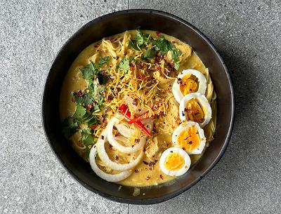 ON NO KYAUK SWE (COCONUT CHICKEN NOODLE)